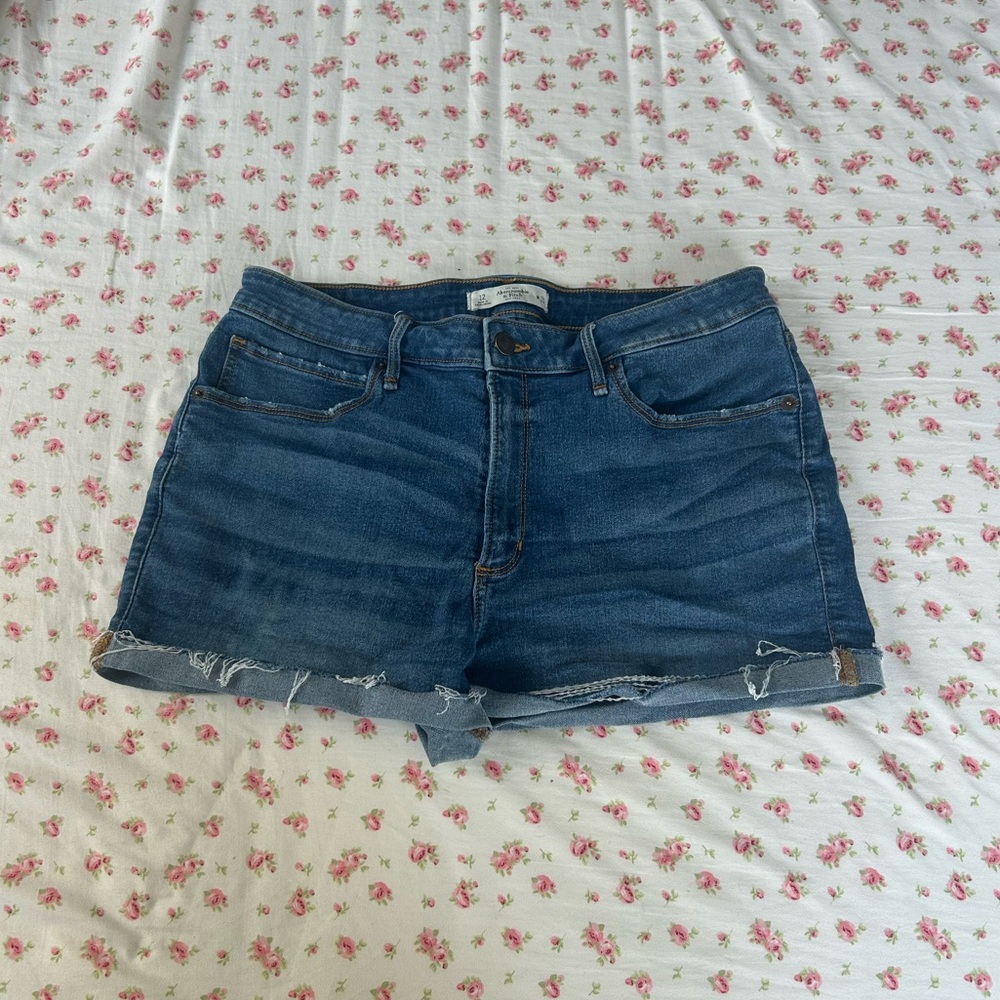 🌲Abercrombie & Fitch Dark Blue Jean Shorts🌲